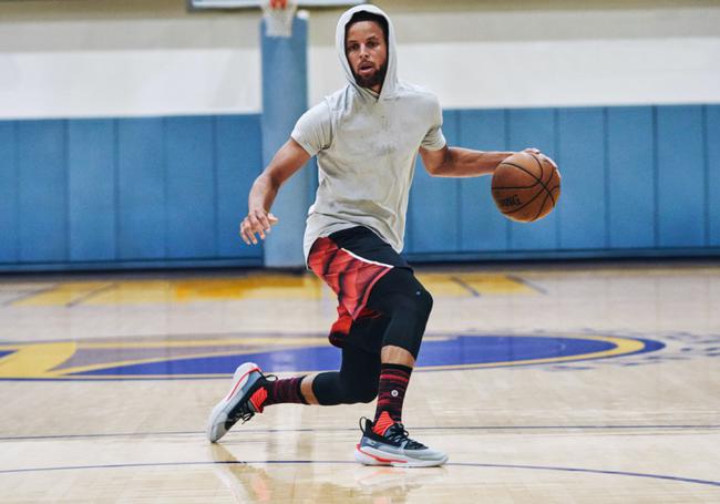 格伊在本月 格伊在本月