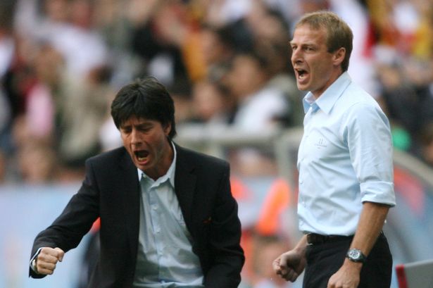 在西蒙尼的 在西蒙尼的